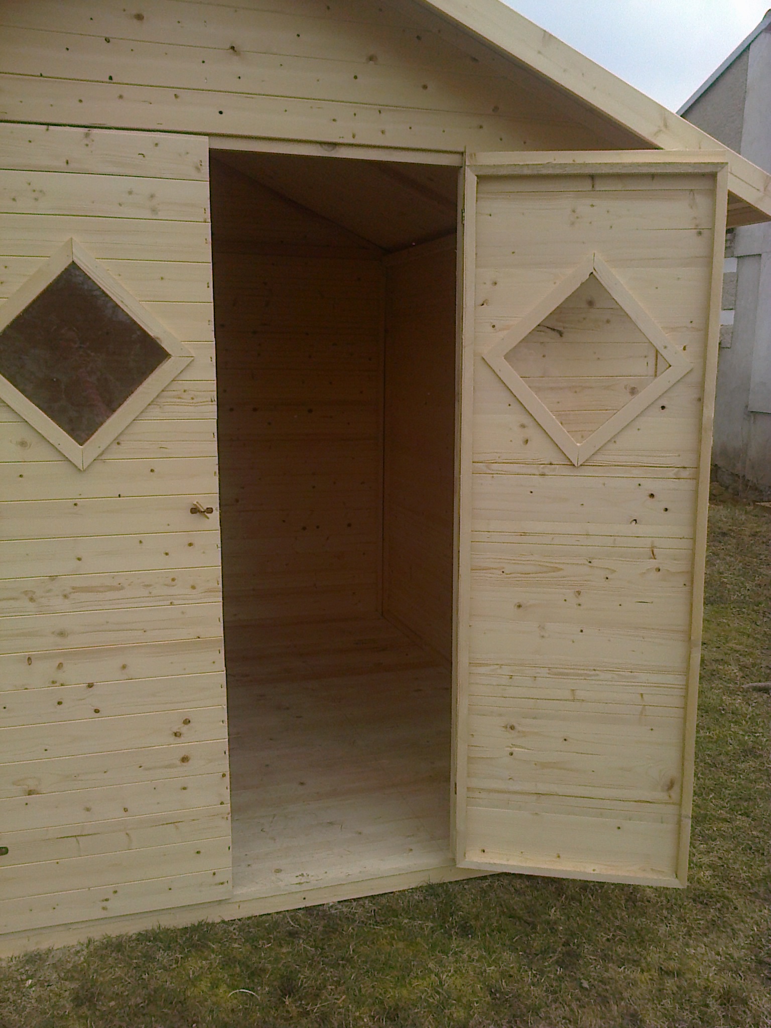 Zahradní dřevěný domek 2,7x3,9m, (16mm) s okny, ZARAGOZA